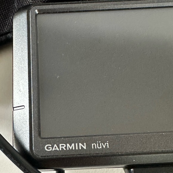 Garmin nuvi GPS Device with Mount and Charger 255W - Picture 4 of 9